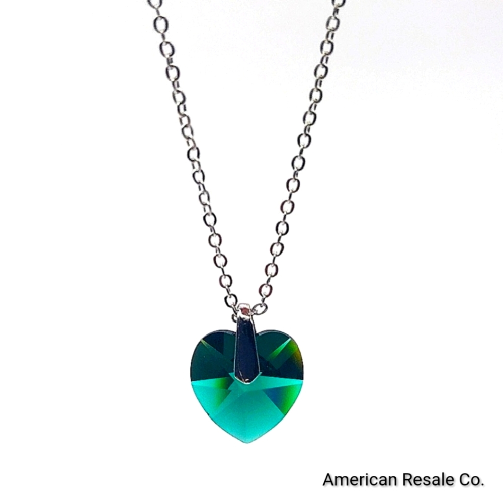 Made with Swarovski Crystals Emerald Heart Pendant Necklace in Silver